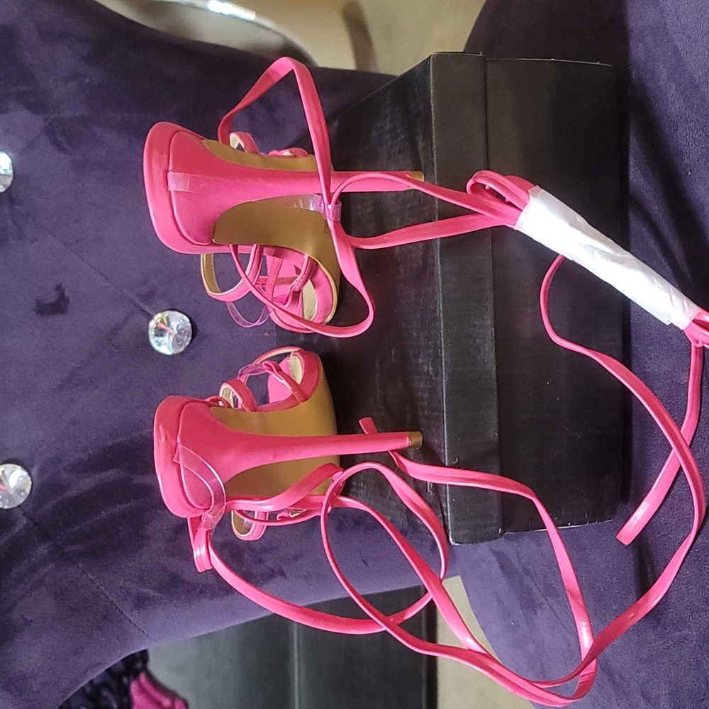 Pink string up heels - Picture 3 of 4